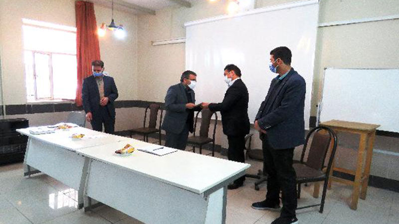 دکتر سید اکبر حسینی به عنوان رئیس شبکه دامپزشکی شهرستان اصفهان منصوب شد