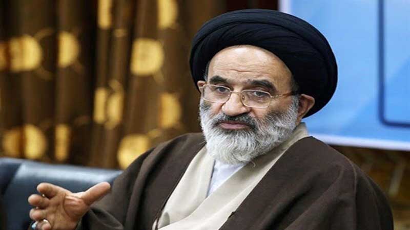 نماینده ولی فقیه در وزارت جهاد کشاورزی: سازمان دامپزشکی کشور لشکر عظیمی همچون ارتش است که در راستای تولید غذای سالم و حلال در جامعه، بسیجی وار فعالیت می نماید