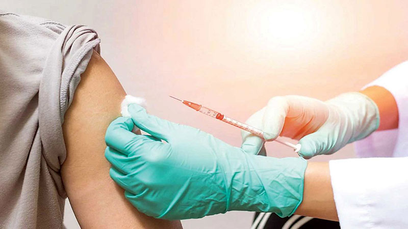 واکسن آنفلوانزا مانند گذشته برای گروه‌های هدف اختصاص می‌یابد/کارکنان سازمان دامپزشکی هم در لیست قرار دارند