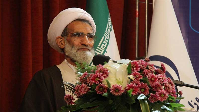 امام جمعه شهرکرد: امروز جامعه خدمات دامپزشکی را موثر می‌داند و مردم اعتماد دارند که نباید مخدوش شود